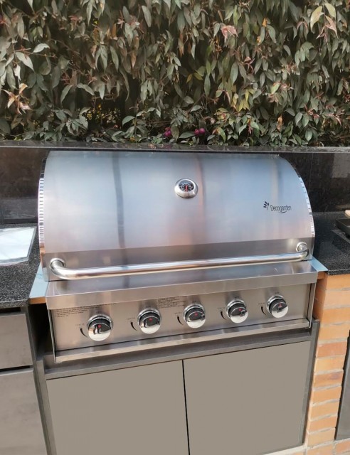 Asador BBQ a Gas de Empotrar 5 Quemadores