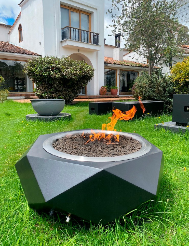 Chimenea de exterior Vector